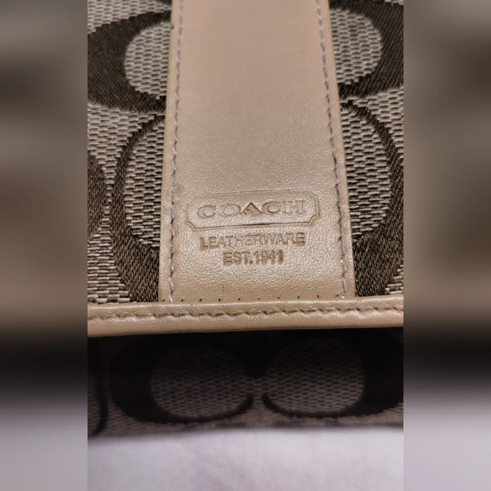 Coach Signature Brown Wallet - Picture 5 of 13